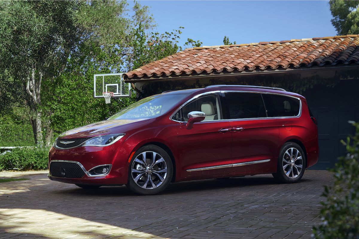 Three-row crossovers have wreaked havoc on van sales, but Chrysler’s ground-breaking Pacifica proves the segment’s heartbeat is strong. (Chrysler)
