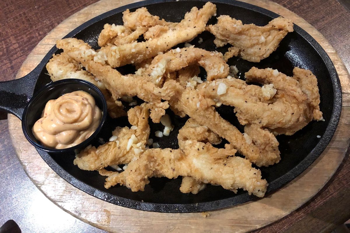 Chicken wings at Hops n Drops in North Spokane. (Don  Chareunsy / The Spokesman-Review)