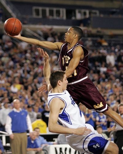 New WSU recruit Reggie Moore in 2006 playing for O'Dea in the 3A championship game.
 (John Froschauer / The Spokesman-Review)