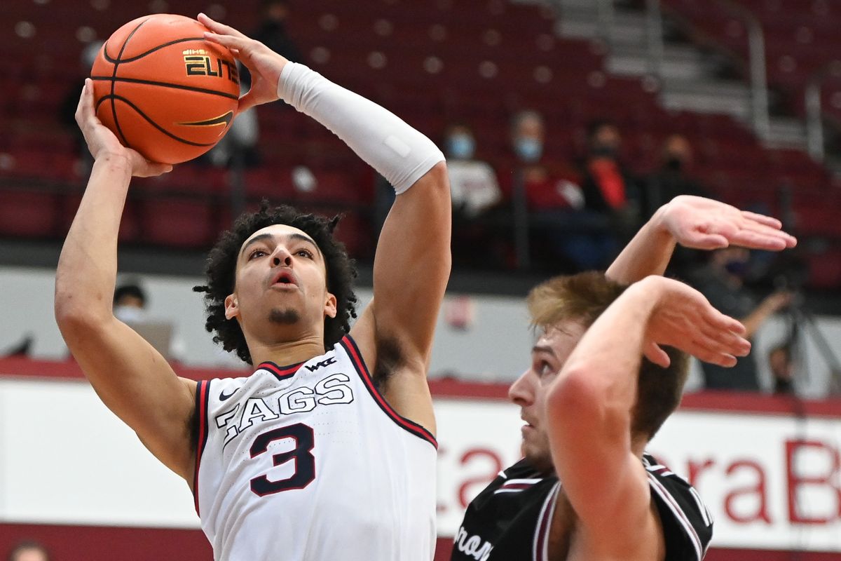 Gonzaga Bulldogs guard Andrew Nembhard (3) shoots the ball against the Santa Clara Broncos during the first half of a college basketball game on Saturday, Jan 15, 2022, at Leavy Center in Santa Clara, Calif.  (Tyler Tjomsland/The Spokesman-Review)