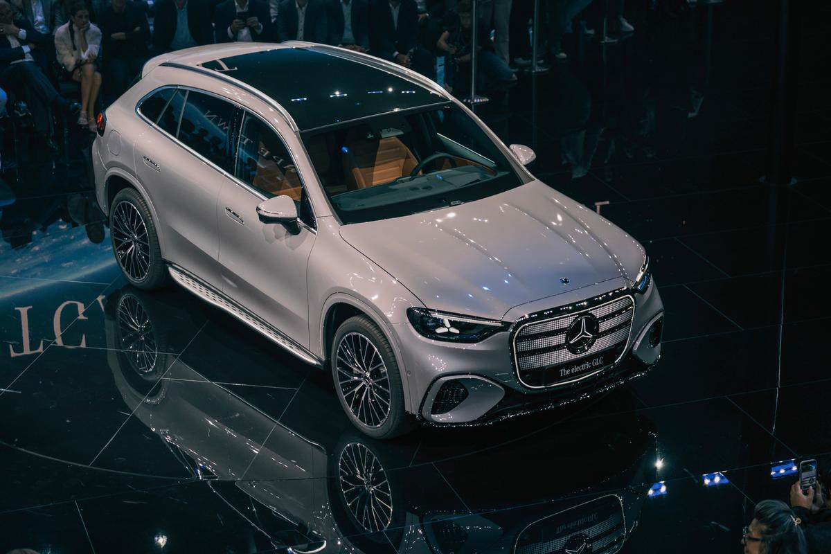 A Mercedes GLC electric at the IAA Mobility car show on Sept. 7 in Munich. As companies look to build cash flow and loyalty, everything from heated car seats to earthworm deliveries can become a recurring charge on your credit card – Mercedes-Benz began offering a subscription for improved horsepower.  (FELIX SCHMITT)