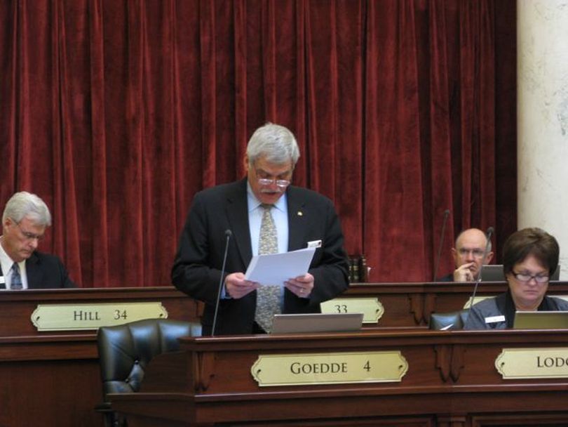 Sen. John Goedde, R-Coeur d'Alene, opens debate on SB 1184, the third school reform bill, in the Senate on Thursday. (Betsy Russell)