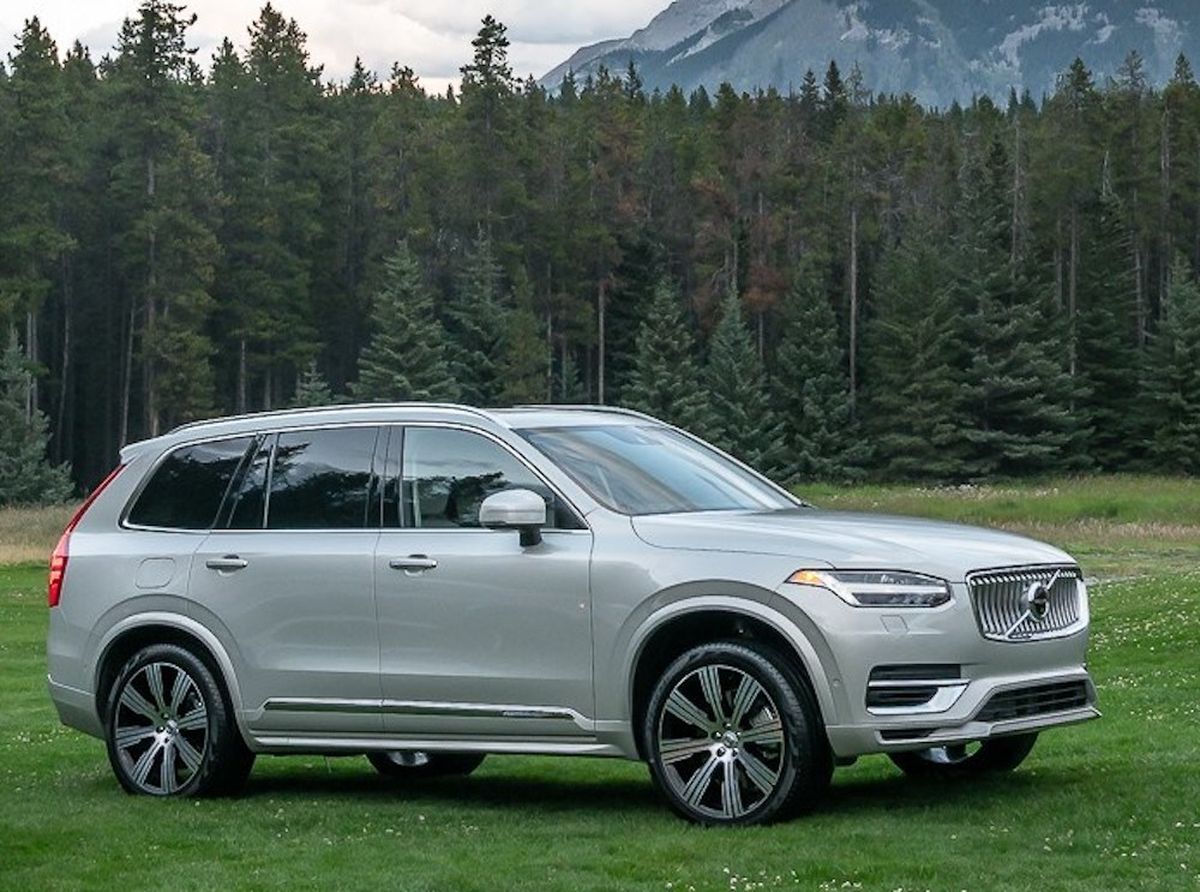 2021 Volvo XC90 Recharge: Big Volvo hybrid crossover is a winning