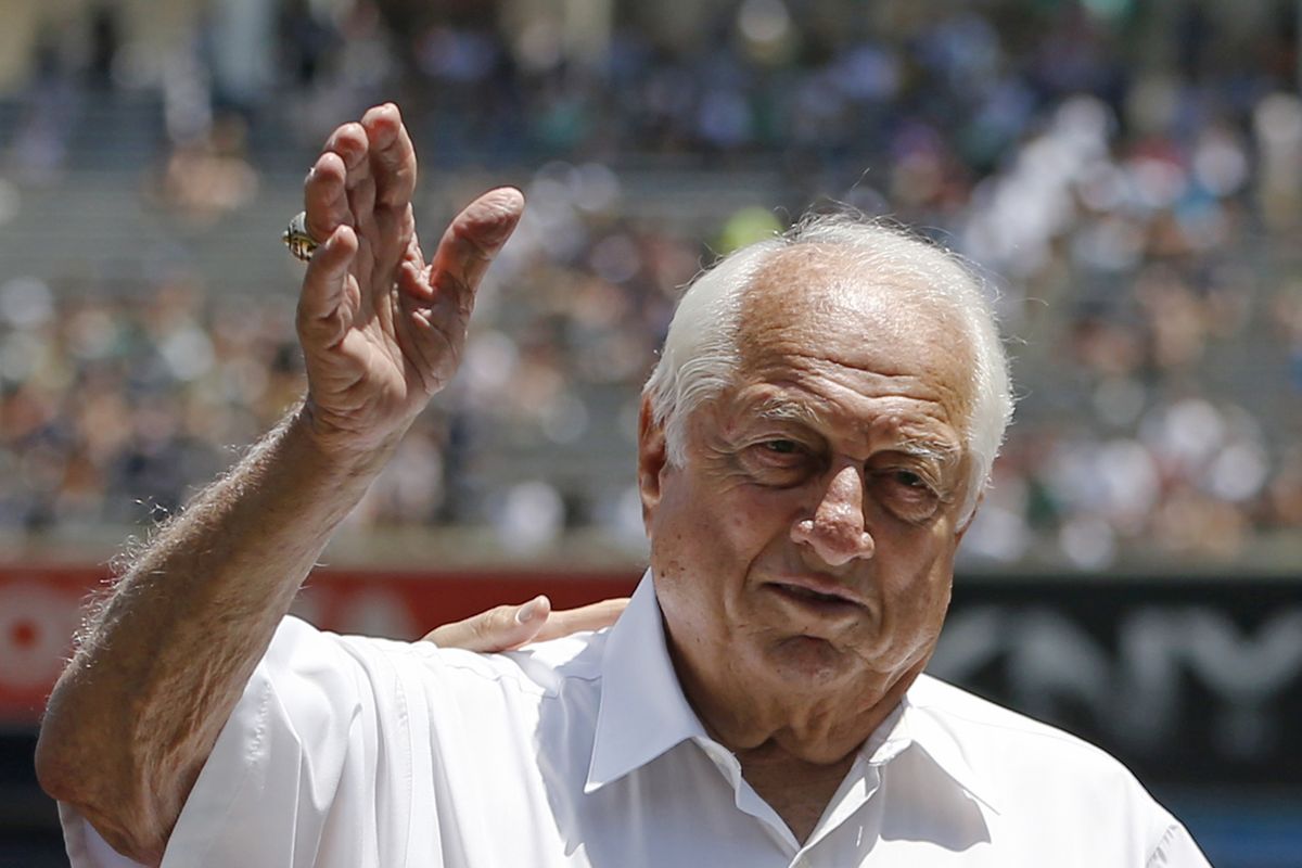 Legendary Dodger manager Tommy Lasorda, 90, honored by LA City Council –  San Bernardino Sun