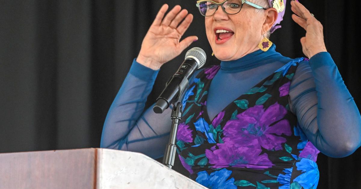 SNL alum Julia Sweeney reflects on return to Spokane as parade grand marshal