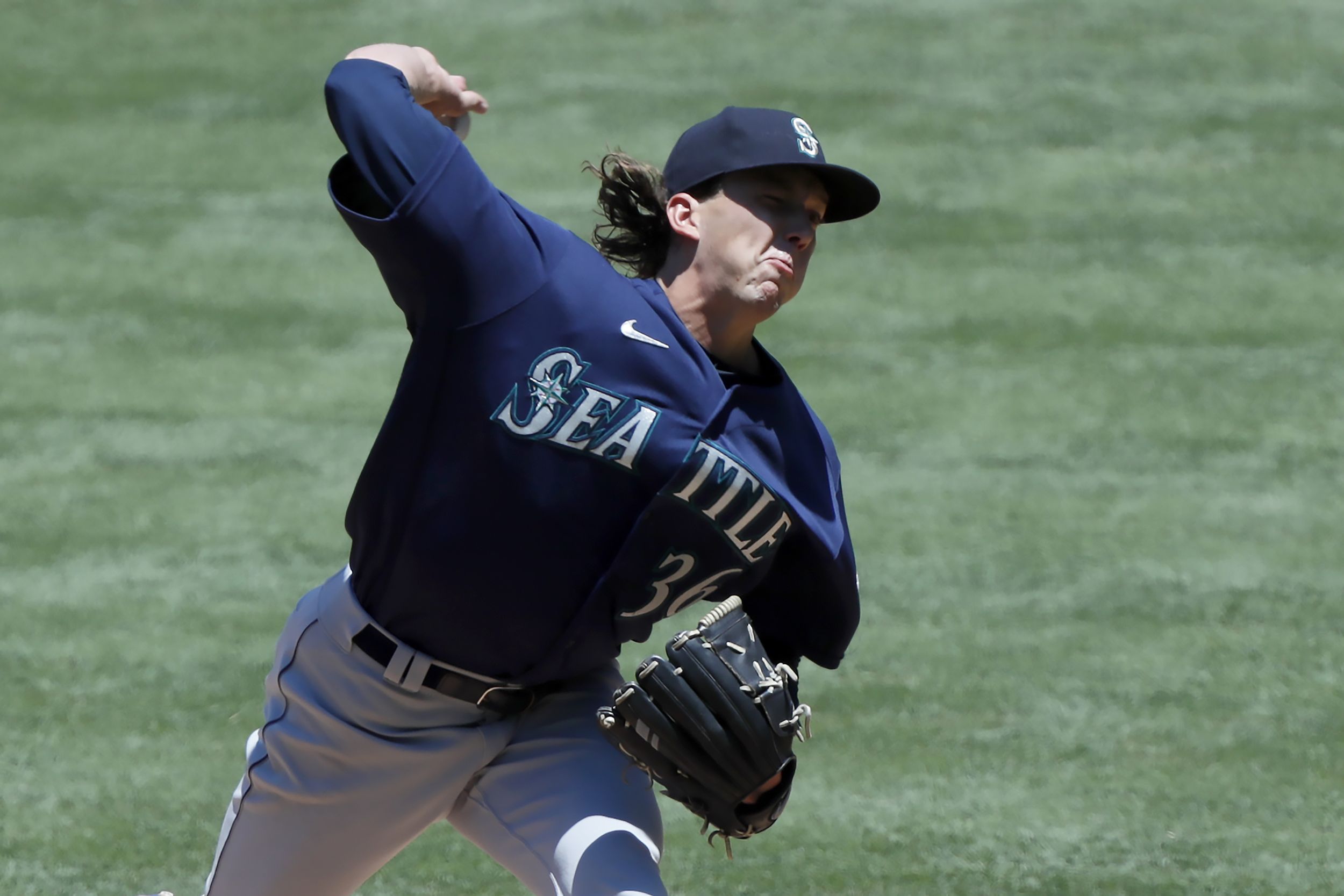 Logan Gilbert gets first majorleague win as Mariners defeat Los