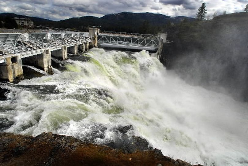 The Post Falls Dam gates are open and the water is cascading through in this May 14, 2008, image.  (Christopher Anderson / The Spokesman-Review)