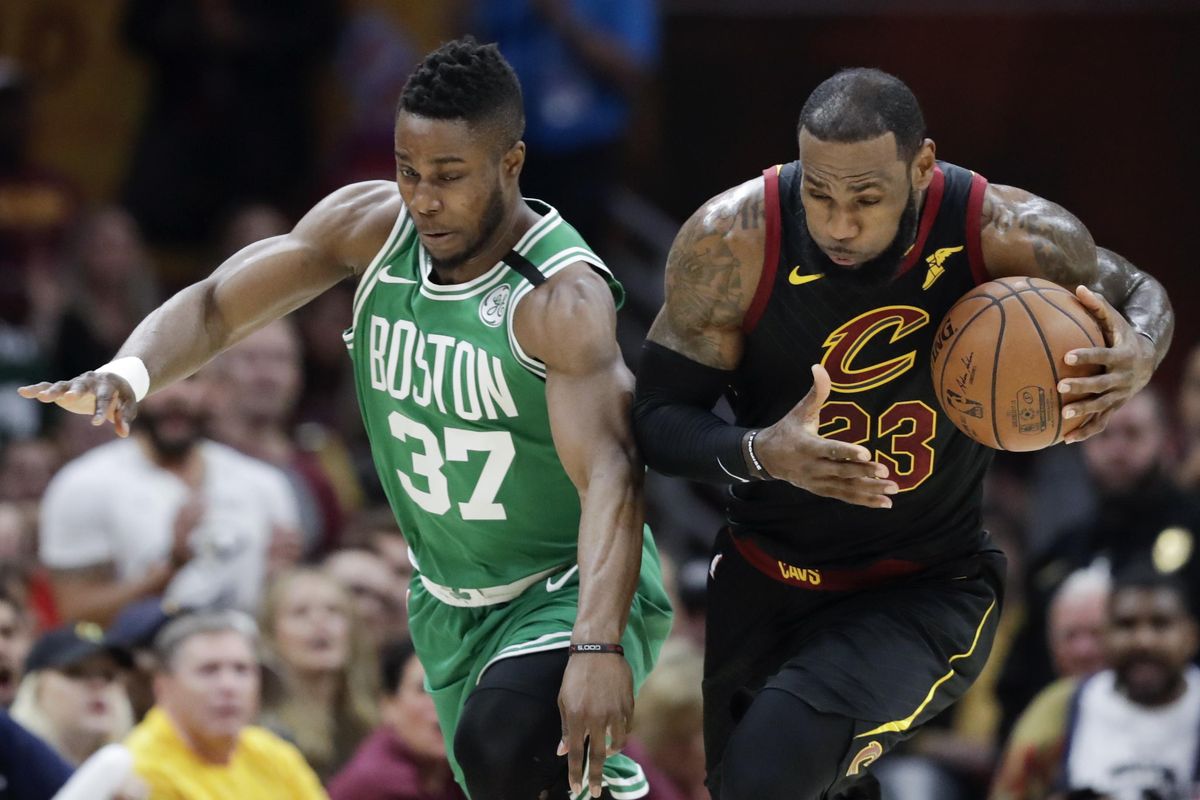 Cleveland Cavaliers’ LeBron James (23) steals the ball from Boston Celtics