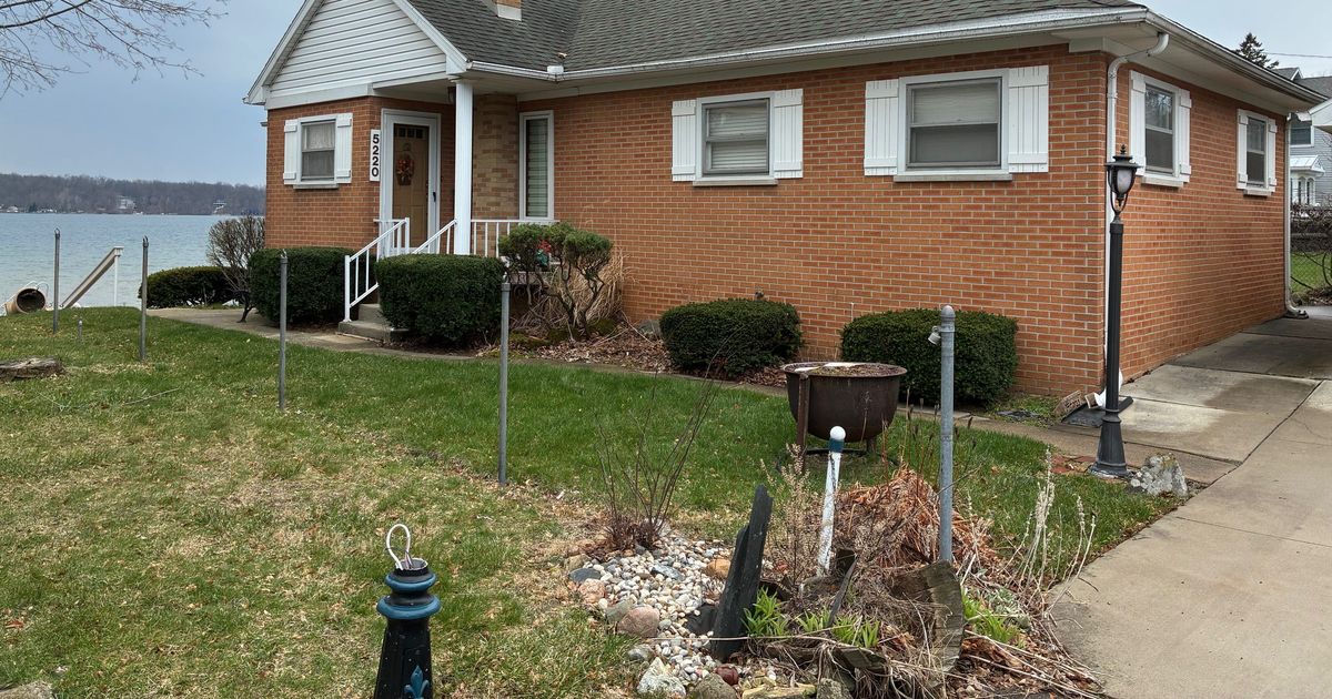 Search for Michigan woman Lynette Hooker resumes in Bahamas, report says