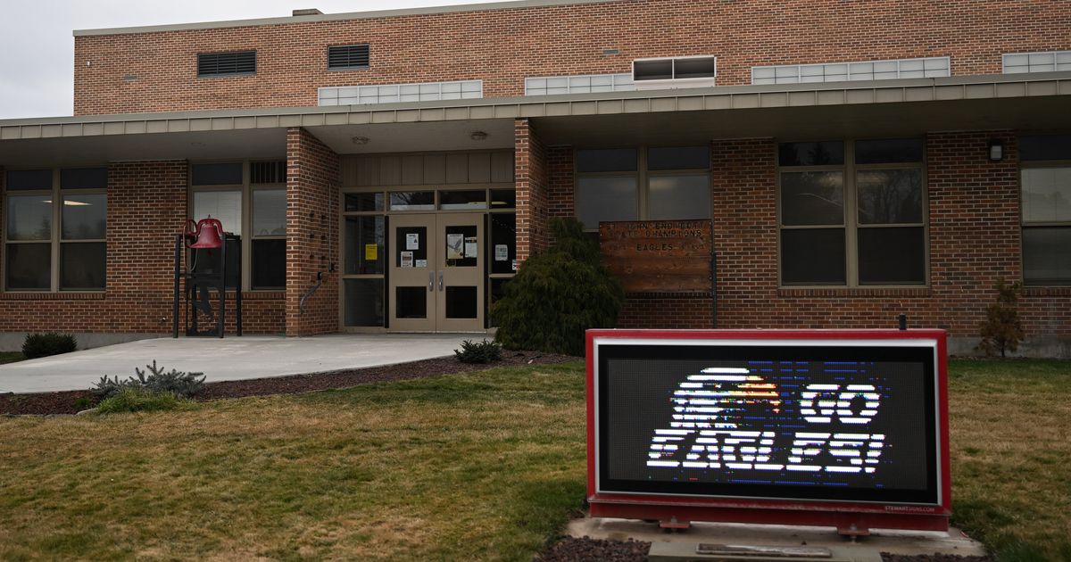 St. John teacher accused of having sex with student