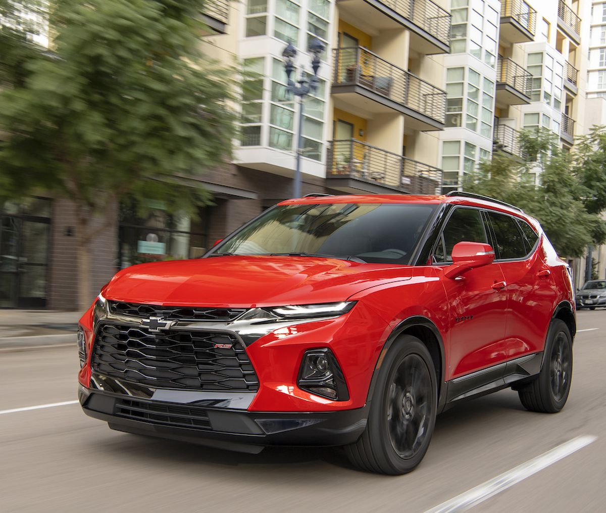 The new Blazer is a stylish, five-person CUV that slots between the Equinox and the Traverse. It offers engaging dynamics and a choice of three engines. I (Chevrolet)