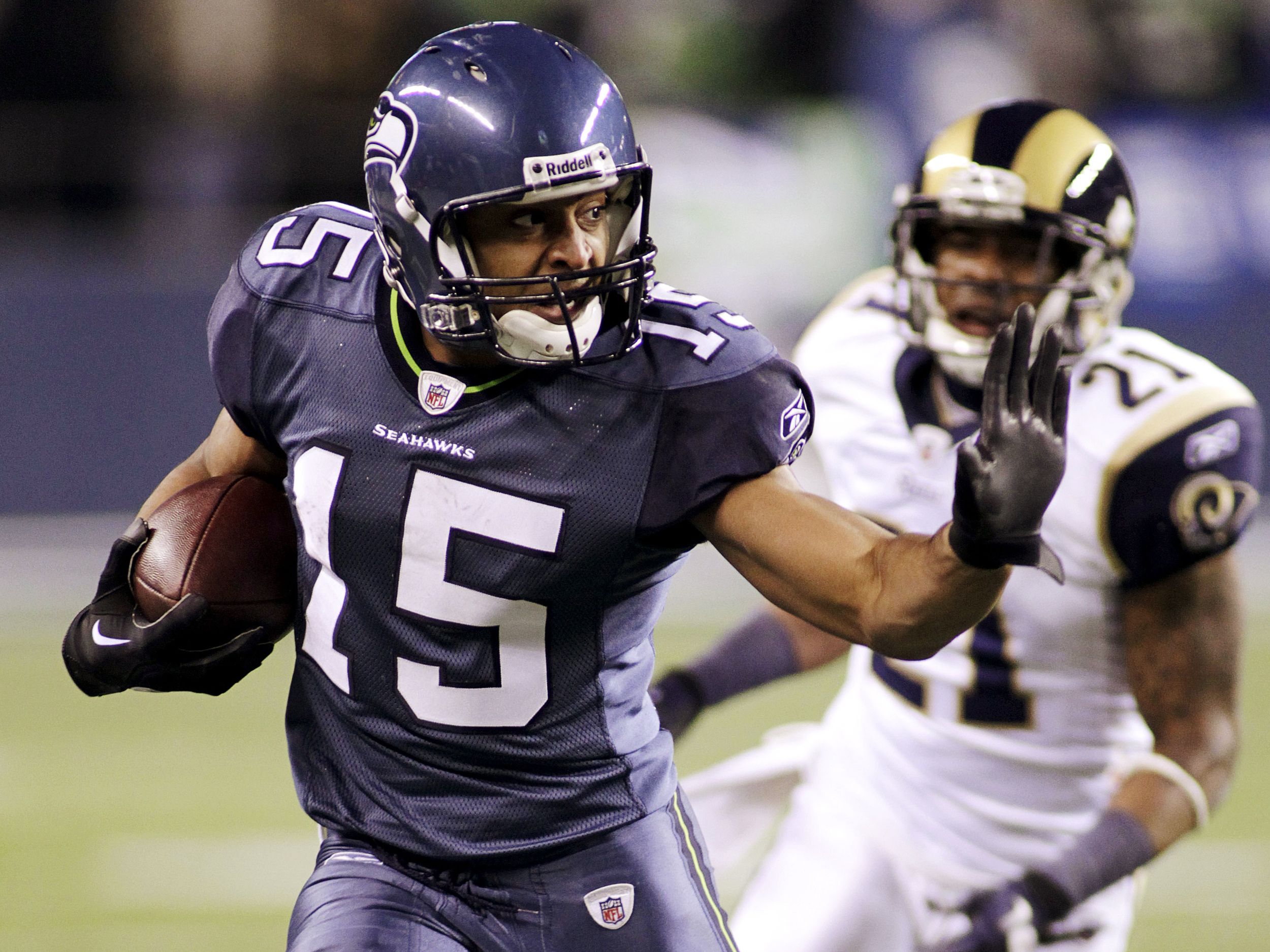 December 7, 2014: Seattle Seahawks wide receiver Doug Baldwin (89) in  action during the NFL game between the Seattle Seahawks and the  Philadelphia Eagles at Lincoln Financial Field in Philadelphia,  Pennsylvania. The