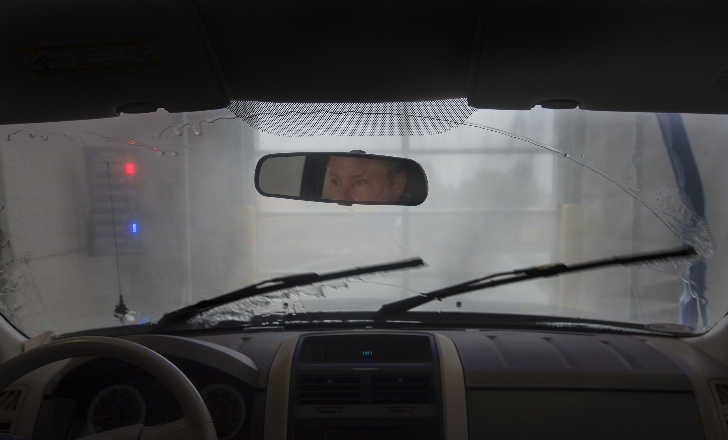 Spokane airport offering customers courtesy car wash The