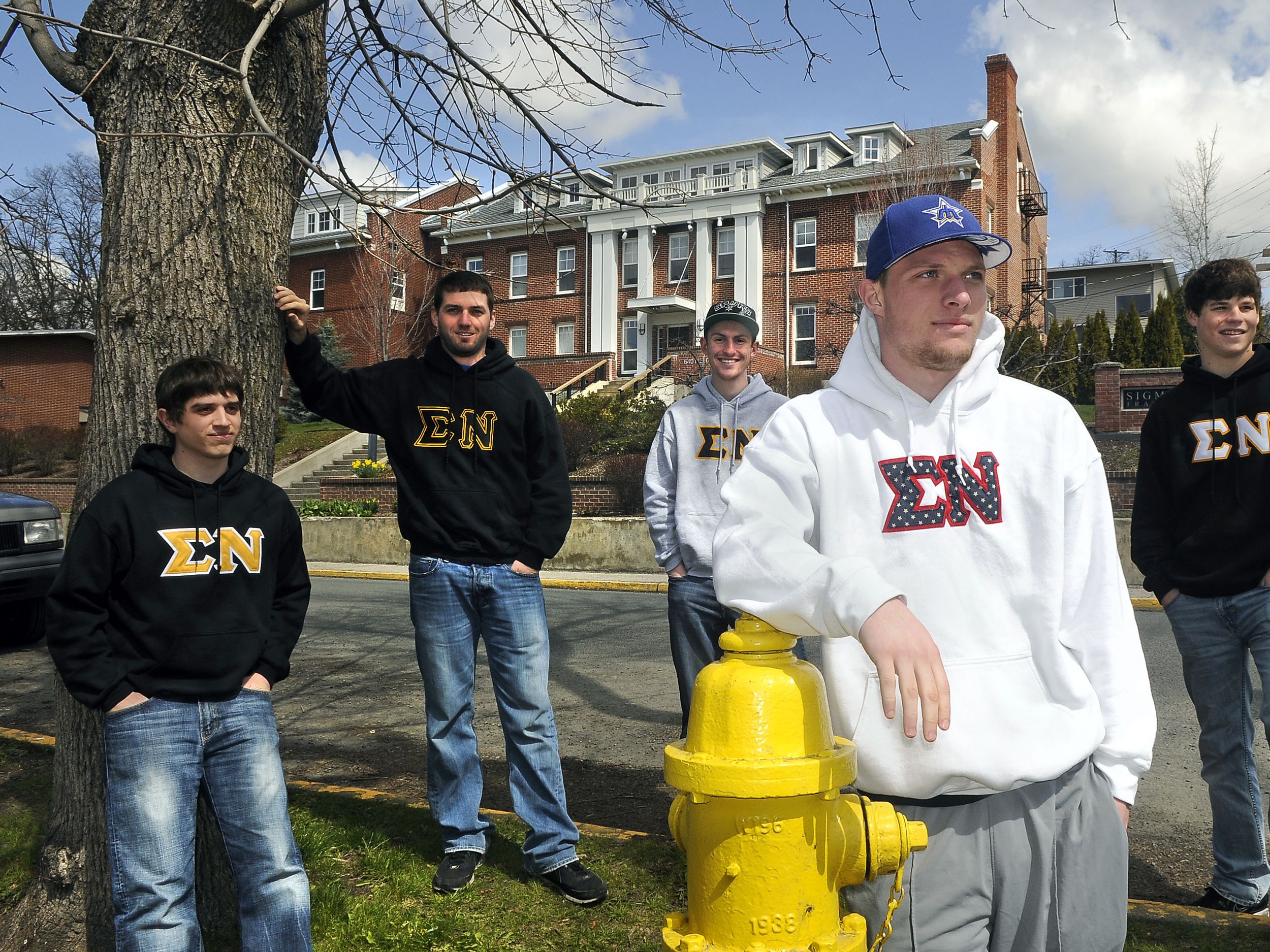 Sigma Nu  Greek Community