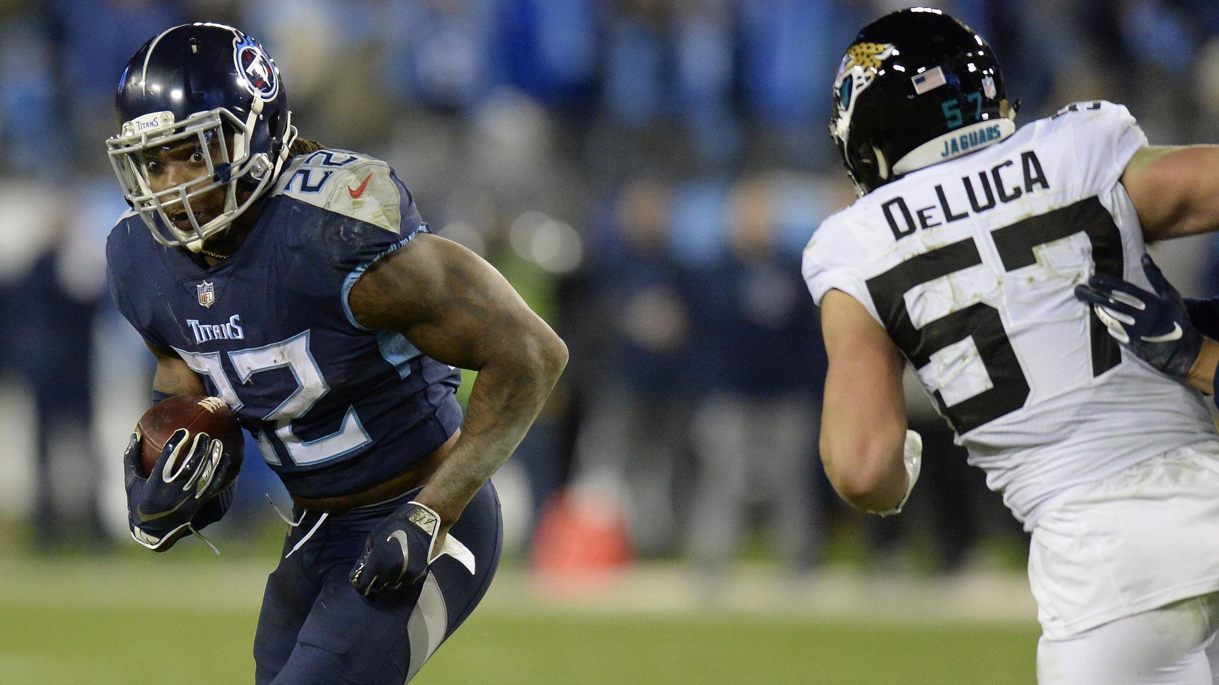 Thursday's NFL: Titans' Derrick Henry runs into the record books