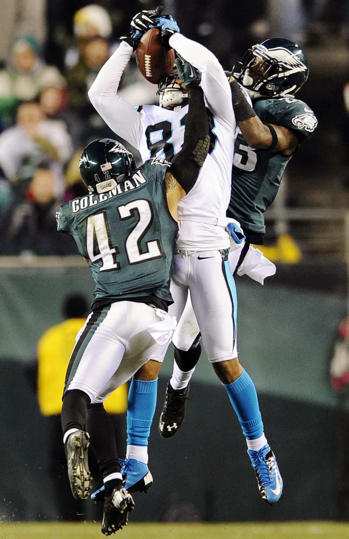 Carolina Panthers wide receiver Louis Murphy hauls in a Cam Newton pass in heavy traffic. (Associated Press)