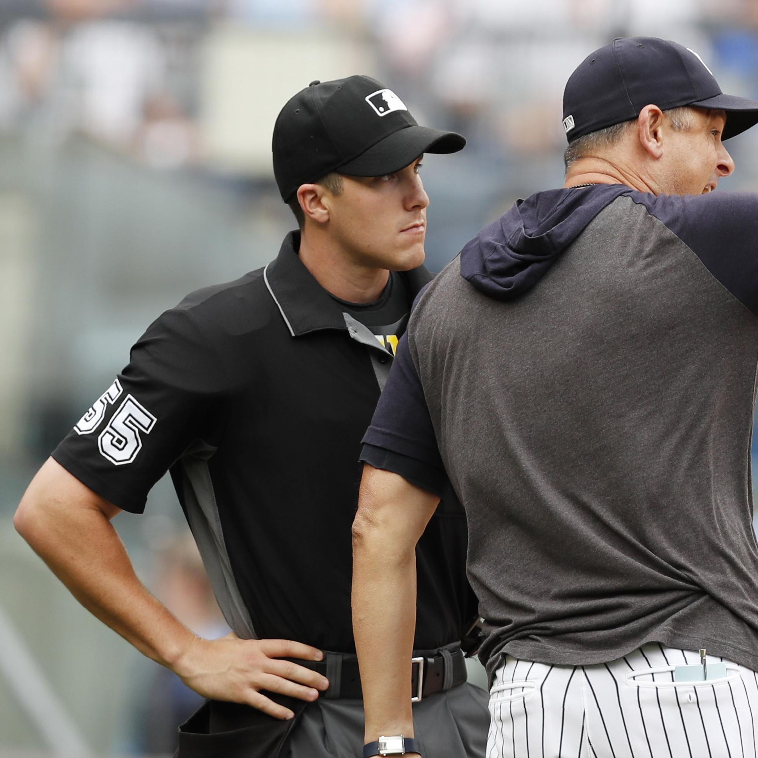 savages in the box shirt Aaron Boone Ejected Yankees savages shirt