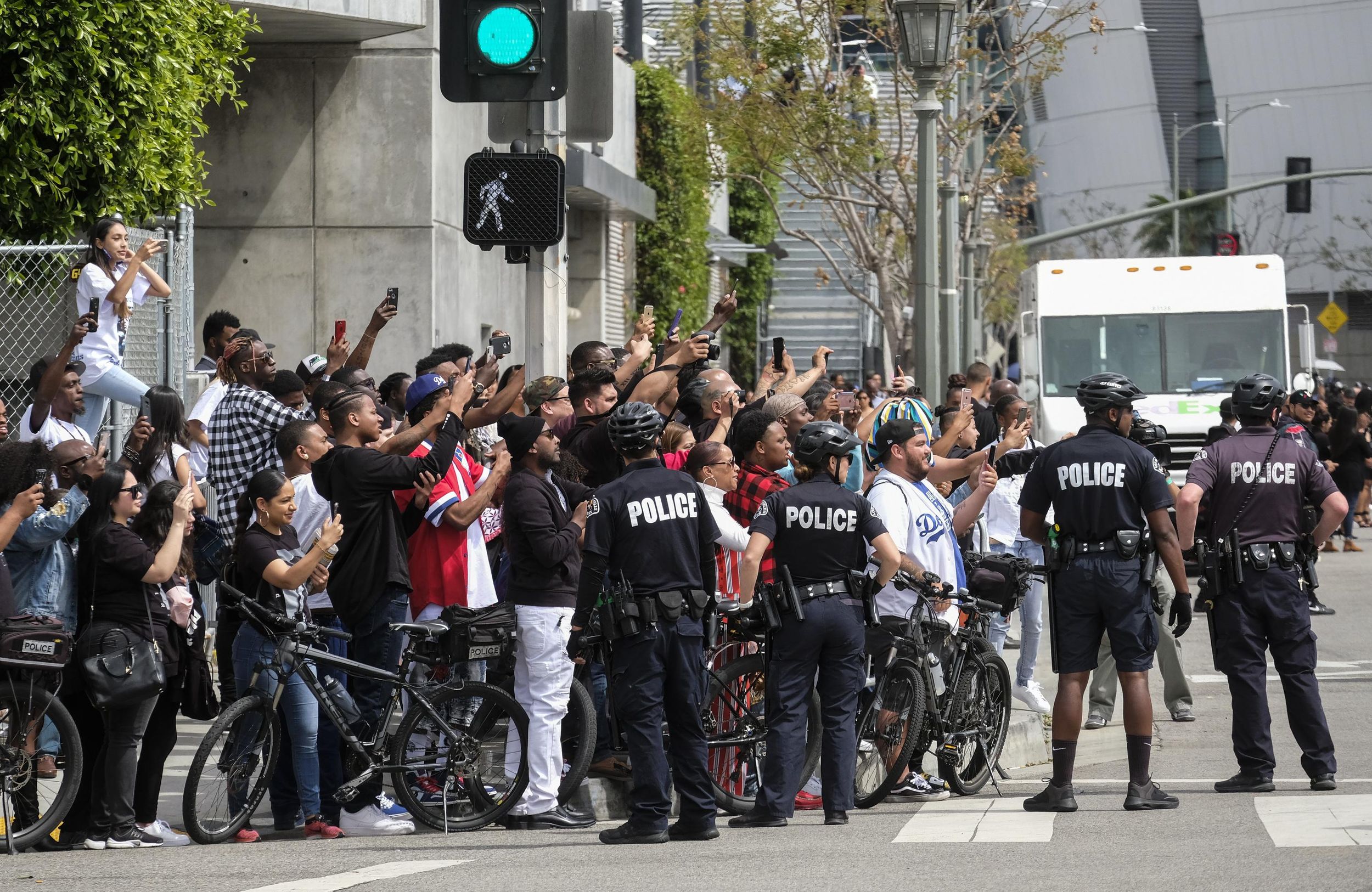 Rapper Nipsey Hussle, a hometown hero, immortalized at memorial