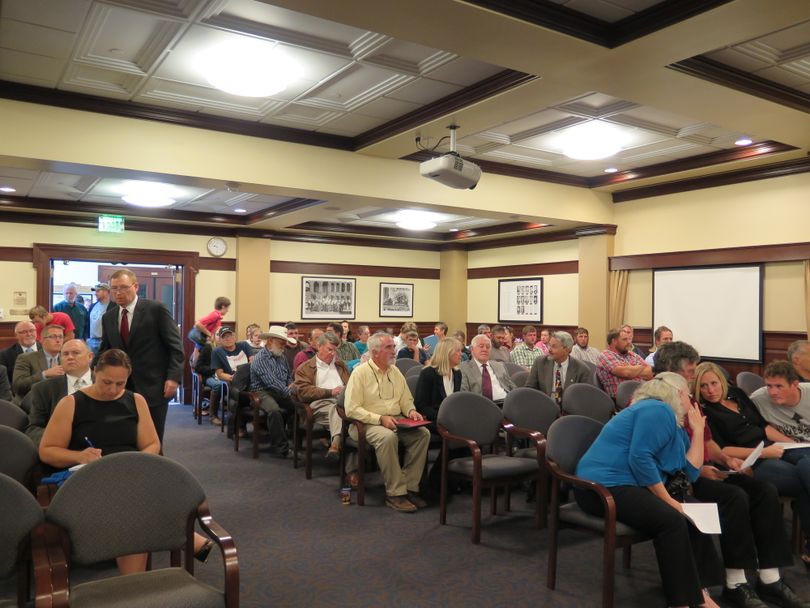 Crowd fills an Idaho Capitol hearing room for a hearing Monday morning on children at risk and faith healing (Betsy Z. Russell)
