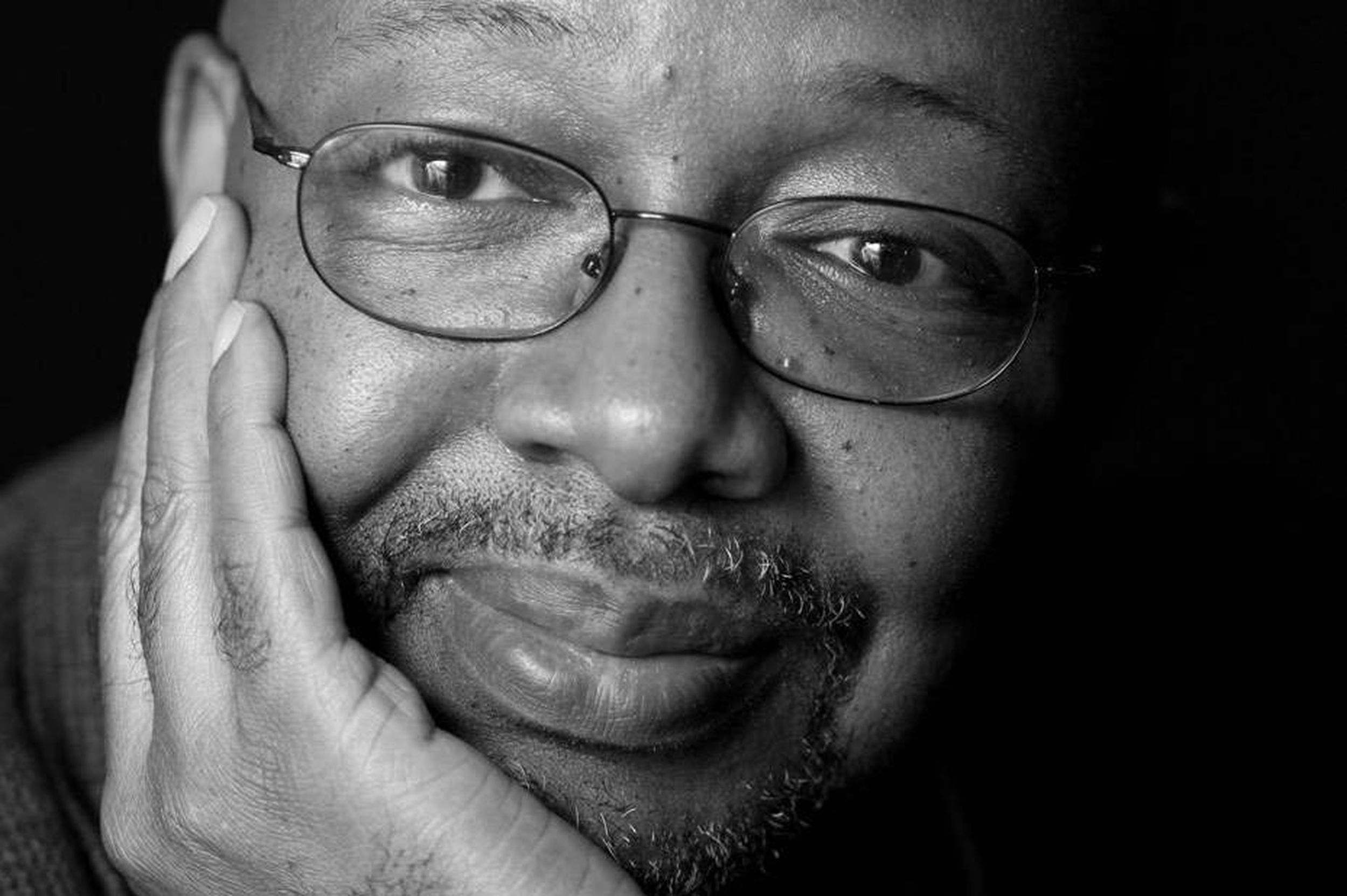 Columnist Leonard Pitts Jr. deals with racism in “Grant Park” The