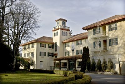 Owners Boyd and Halla Graves have closed the Columbia Gorge Hotel in Hood River, Ore.  (Associated Press / The Spokesman-Review)