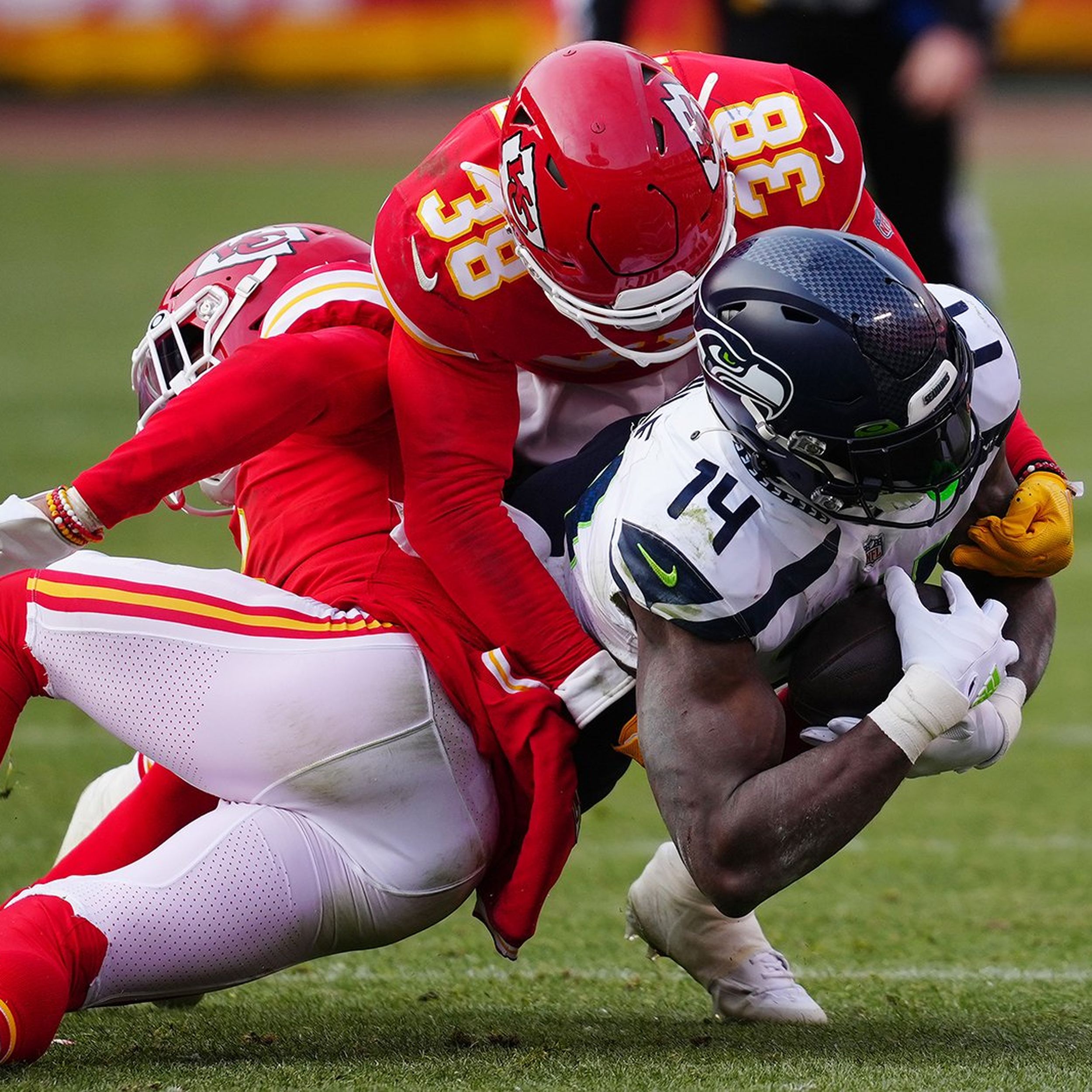 Recap: Seahawks' offense goes cold in 24-10 loss to Chiefs - Seattle Sports