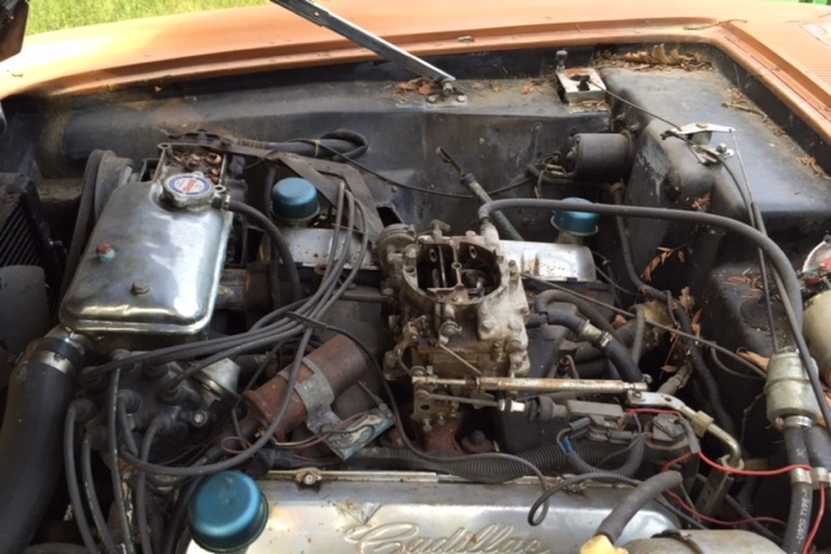 Here’s near perfect proof that this is the original Joe Granatelli owned 1964 Studebaker Avanti as it was no easy task stuffing a 429 Caddy V8 under the hood hooked to a Turbo 400 automatic. (Photo by Henry Mann)