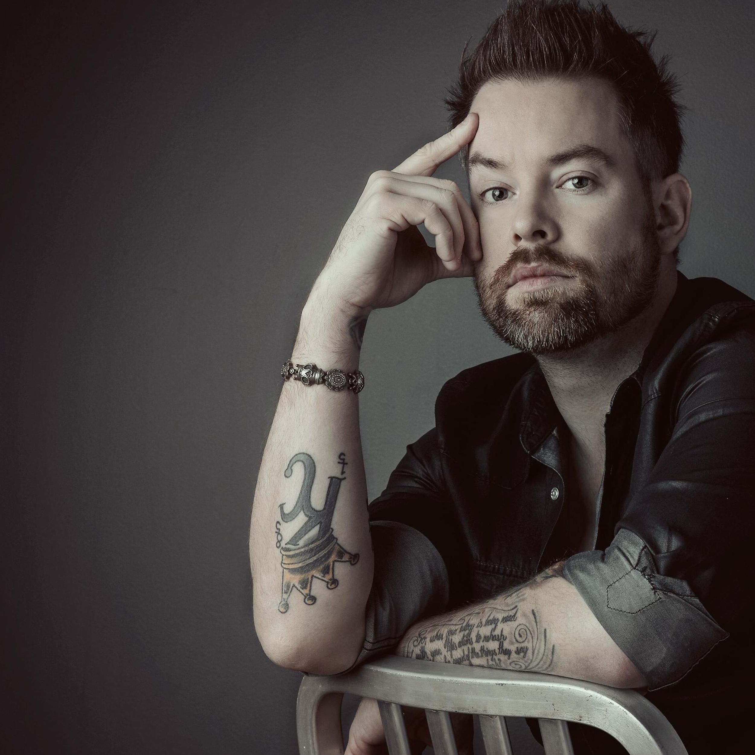 Singer David Cook brings darker sound to the Bartlett