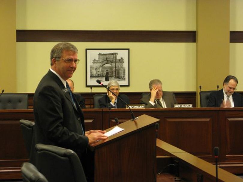 Rep. Jeff Nessett, R-Lewiston, urges the House Revenue & Taxation Committee on Monday to support taxing Internet sales, to even the playing field for local Idaho retailers. (Betsy Russell)