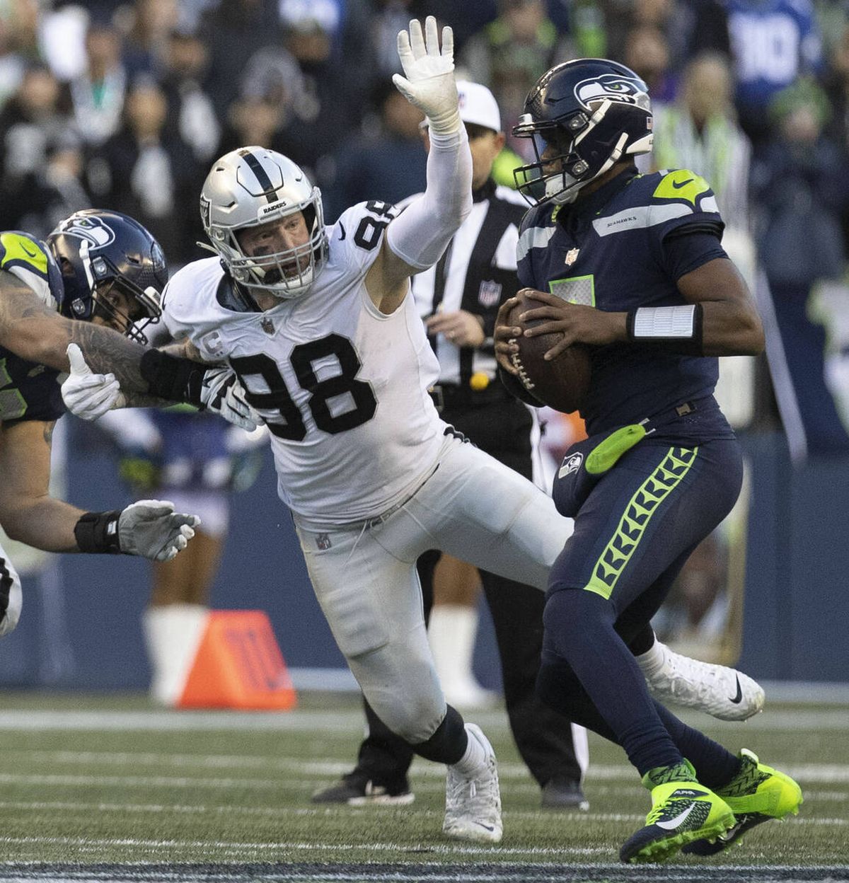 Seahawks' DK Metcalf shatters record books in wild-card win vs