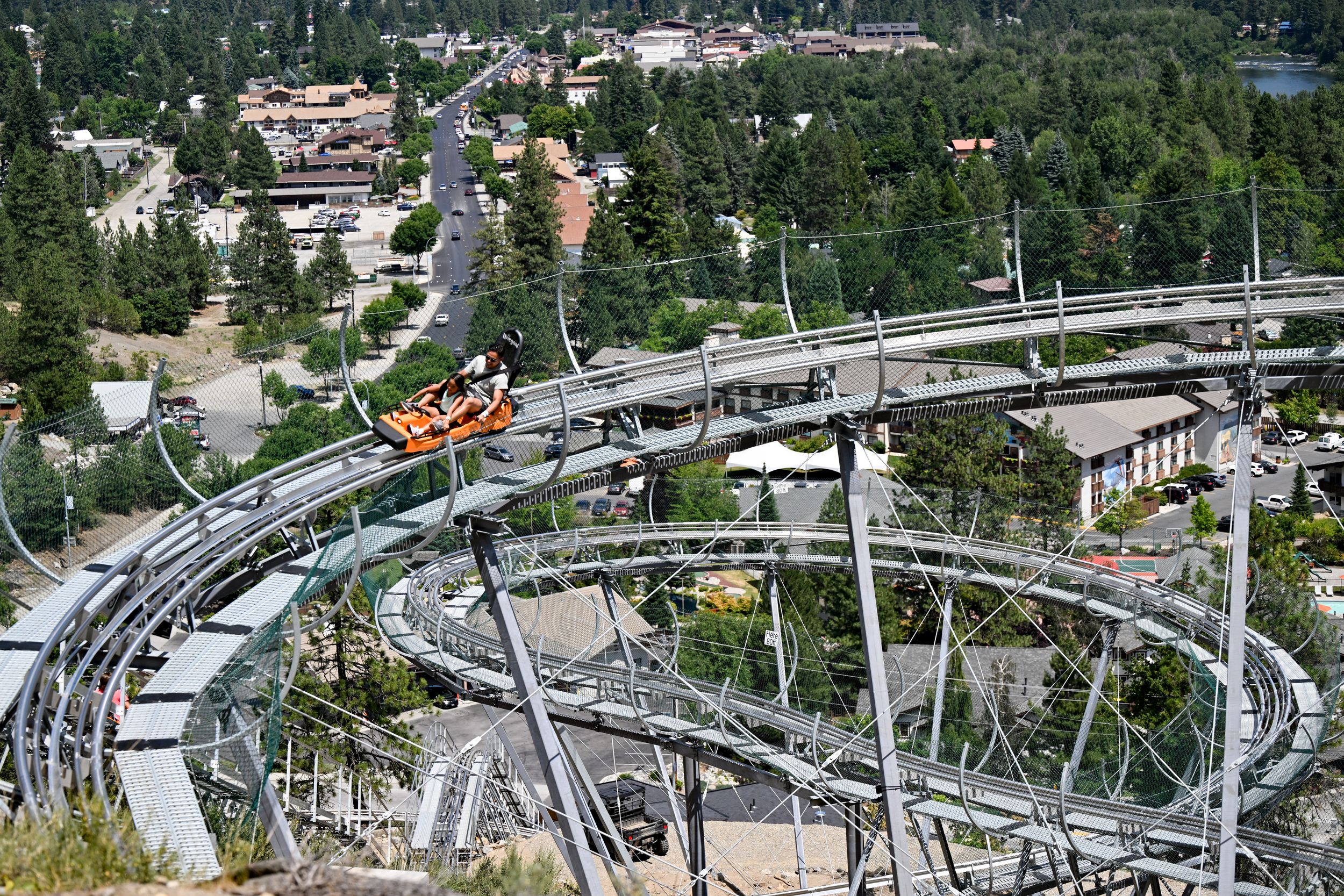 Peak thrills Leavenworth s new alpine coaster draws sold out