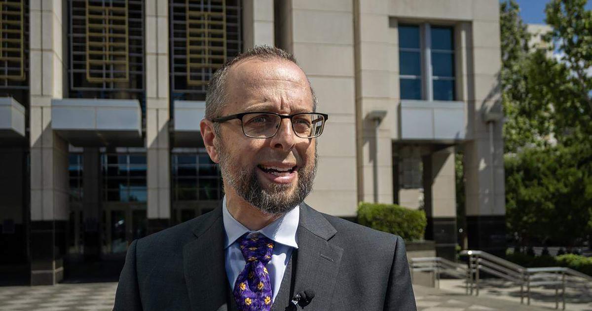 Judge pauses ruling after ordering release of man shot 7 times by ICE ...