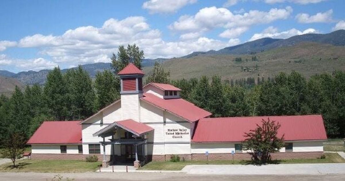 A Methow Valley church is becoming a wildfire refuge – powered by the sun