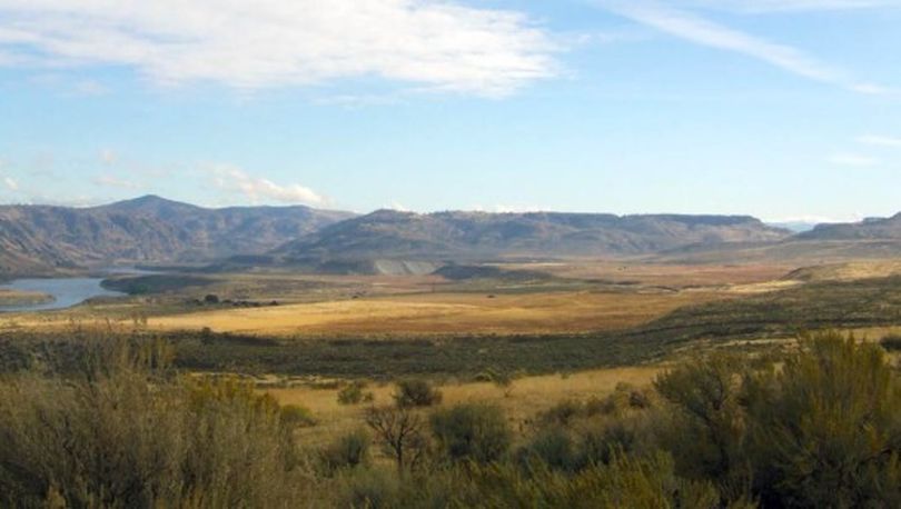 The Grand Coulee Ranch in Douglas County, Wash., has 14 miles of Columbia River frontage. (Washington Department of Fish and Wildlife)