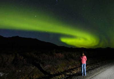 
Aurora borealis fans can sign up for e-mail alerts that forecast the sky's great evening light show.
 (File Associated Press / The Spokesman-Review)