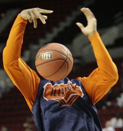 ORG XMIT: ORRB122  Illinois' Stan Simpson goes for a rebound during practice for the NCAA college men's basketball tournament Wednesday, March 18, 2009, at the Rose Garden in Portland, Ore. (AP Photo/Rick Bowmer) (Rick Bowmer / The Spokesman-Review)