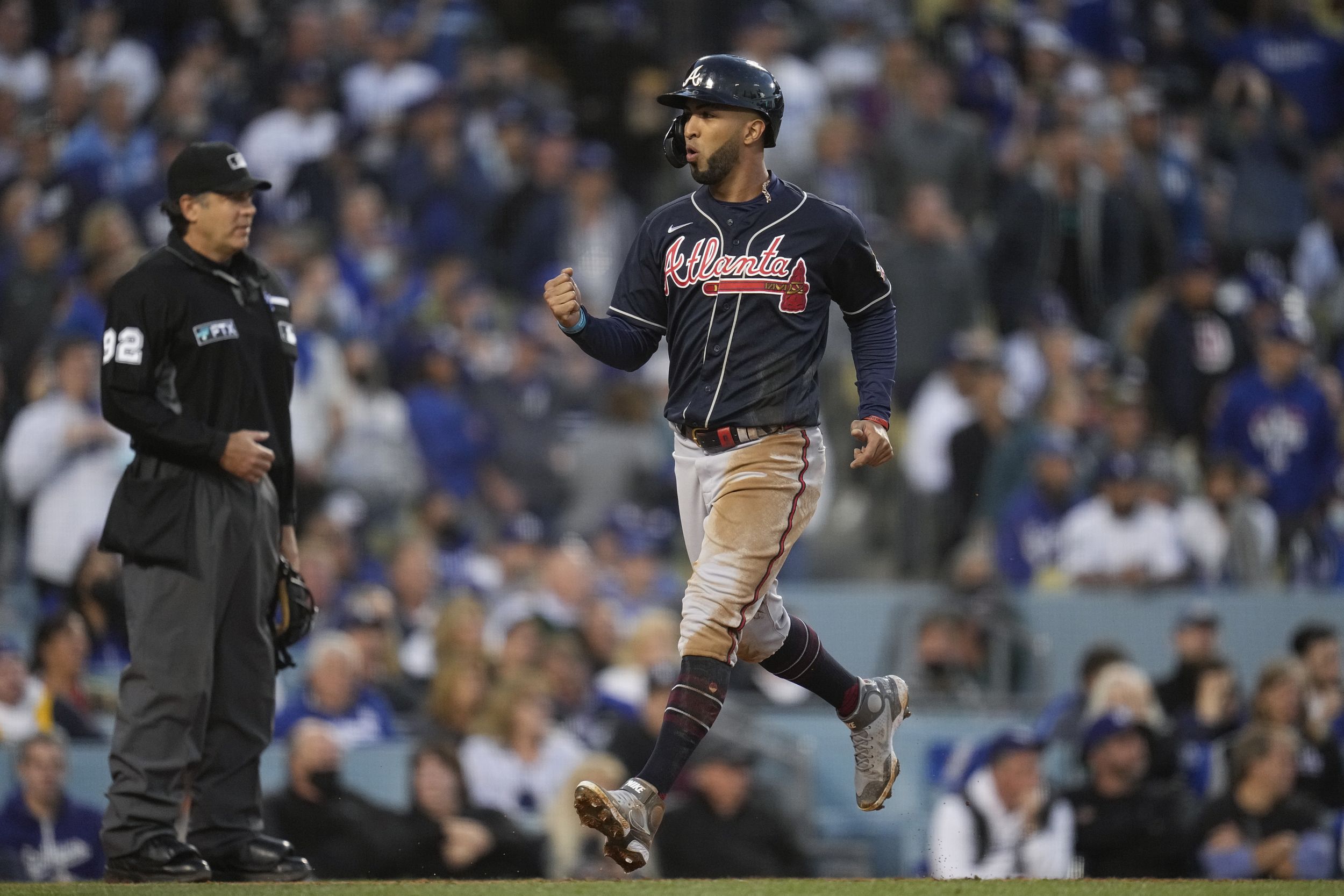 Braves blast 4 HRs, beat Dodgers 9-2 for 3-1 lead in NLCS – The Oakland  Press