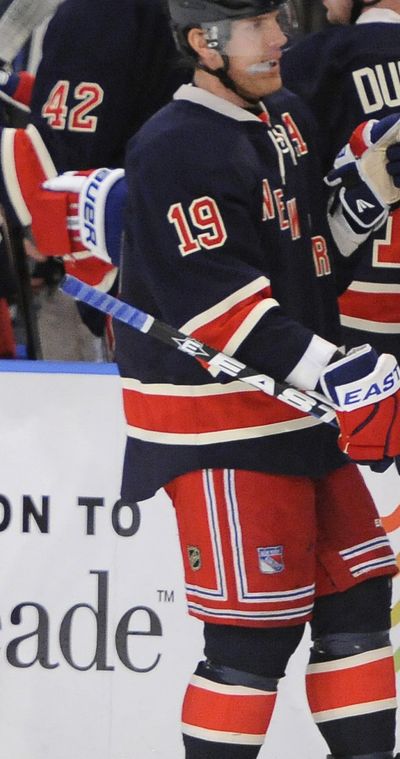 Brad Richards scored twice and added an assist for the New York Rangers.