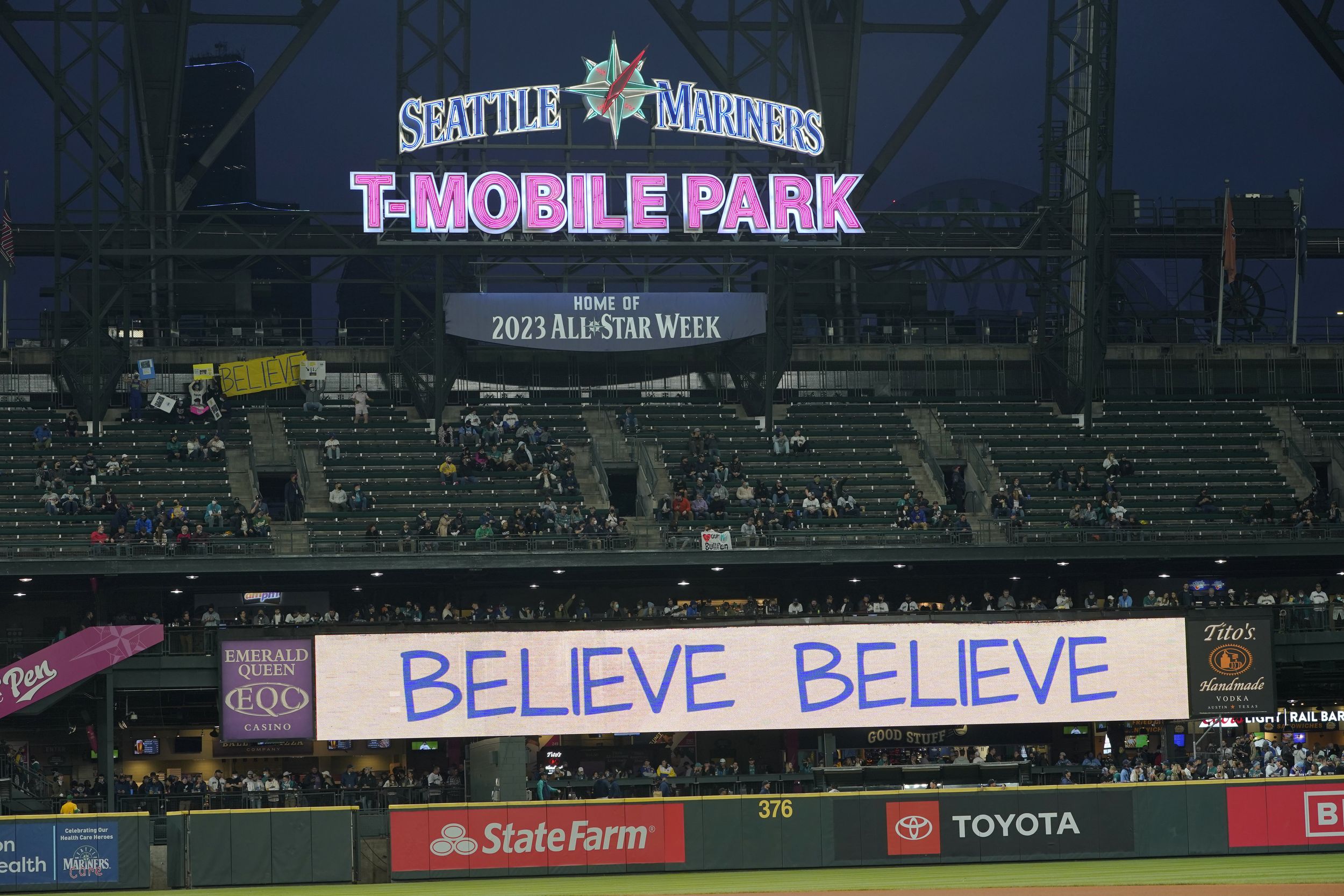 Mariners sellout Friday night game with Angels, more than 40,000