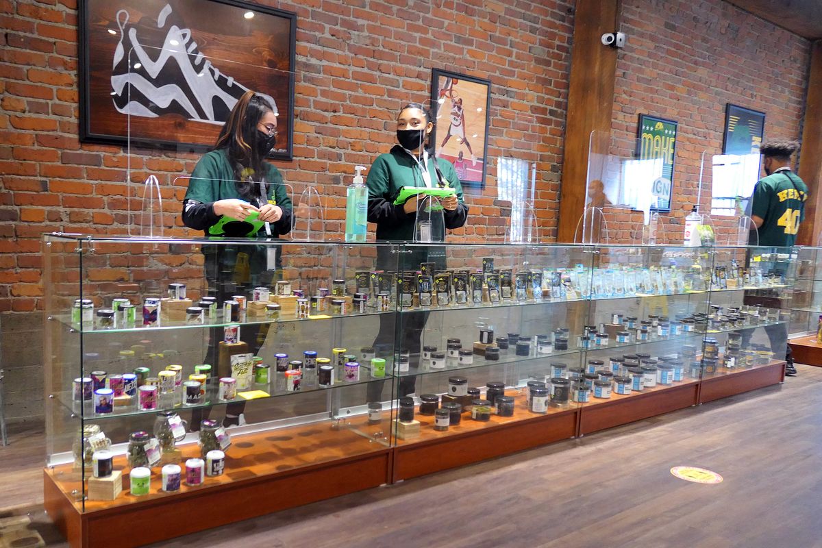 SuperSonics legend Shawn Kemp set to open cannabis shop in Seattle 