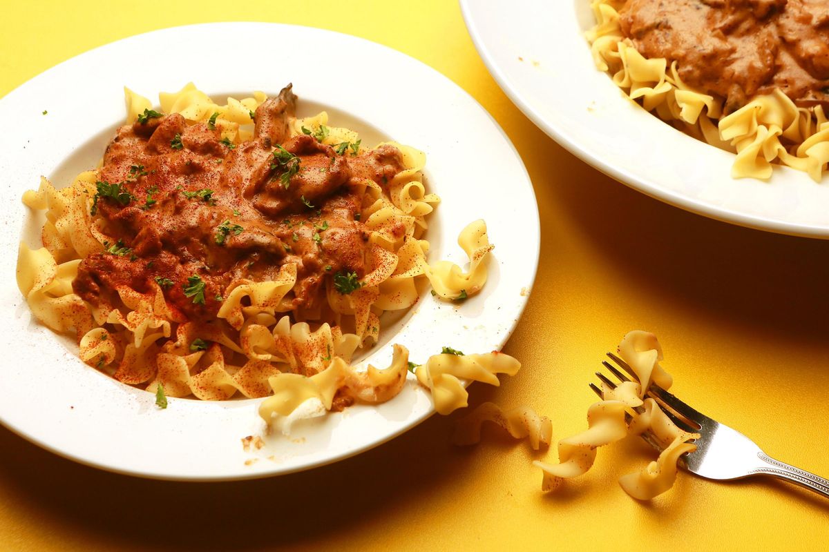 Beef stroganoff was a very popular dish in the 1960s. (Huy Mach / Tribune News Service)