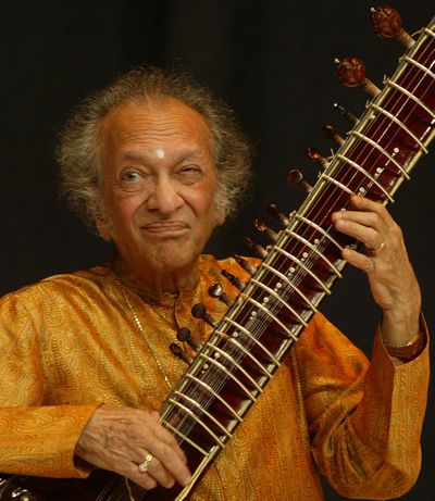 Legendary Indian classical musician Ravi Shankar plays the sitar during a concert in New Delhi. (Associated Press)