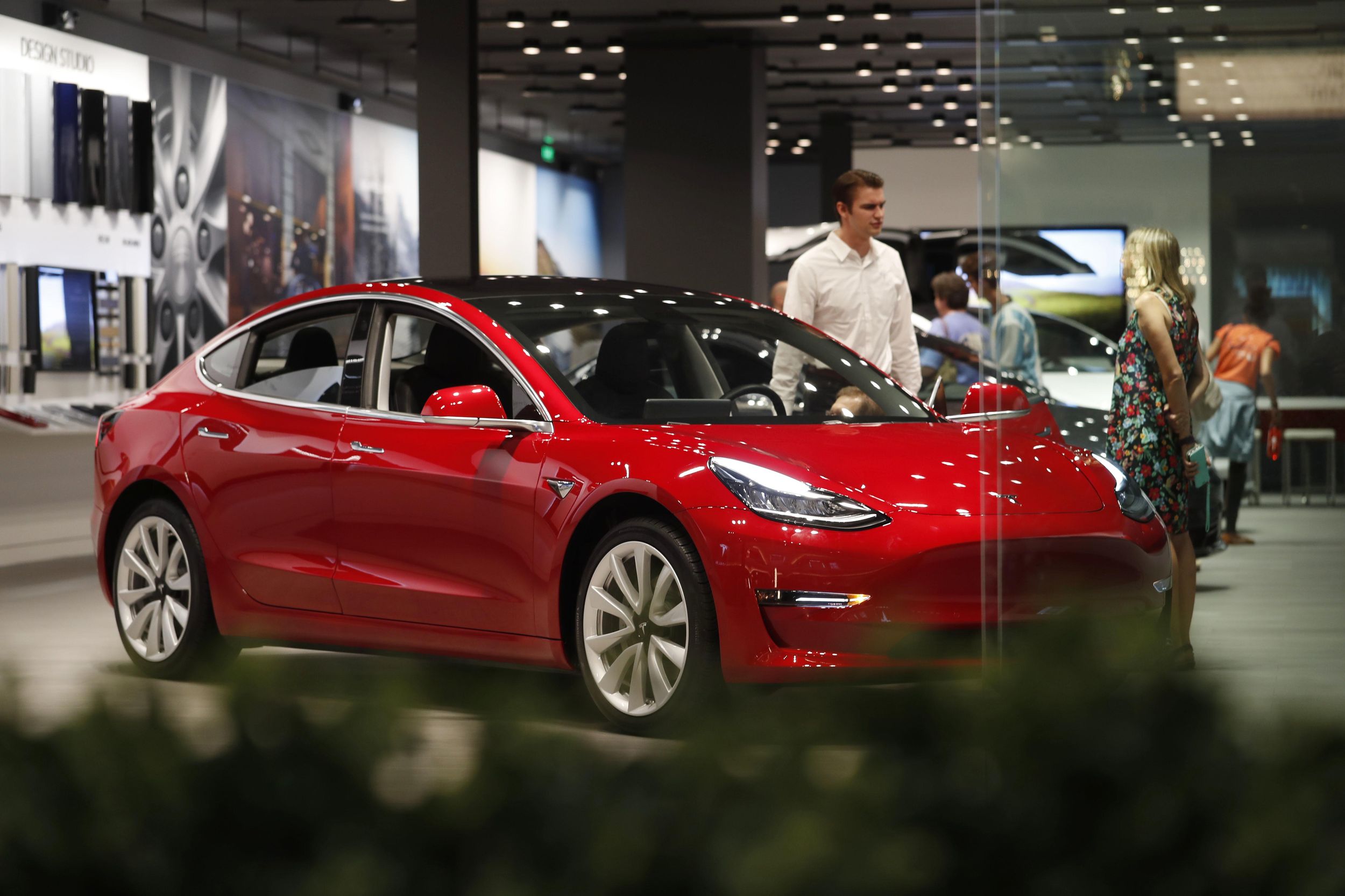 tesla-cuts-prices-as-4q-deliveries-miss-analysts-estimates-the