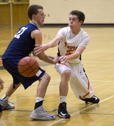 Gonzaga Prep Boys Defeat Lewis And Clark 53 40 In Gsl Opener A 4632