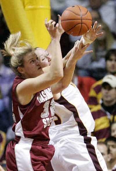 
WSU's Kate Benz, left, has led the Pac-10 in rebounding twice. 
 (Associated Press / The Spokesman-Review)