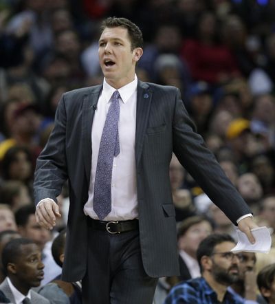 Golden State Warriors assistant coach Luke Waton will be manning the sideline for the Los Angeles Lakers next season. (Tony Dejak / Associated Press)