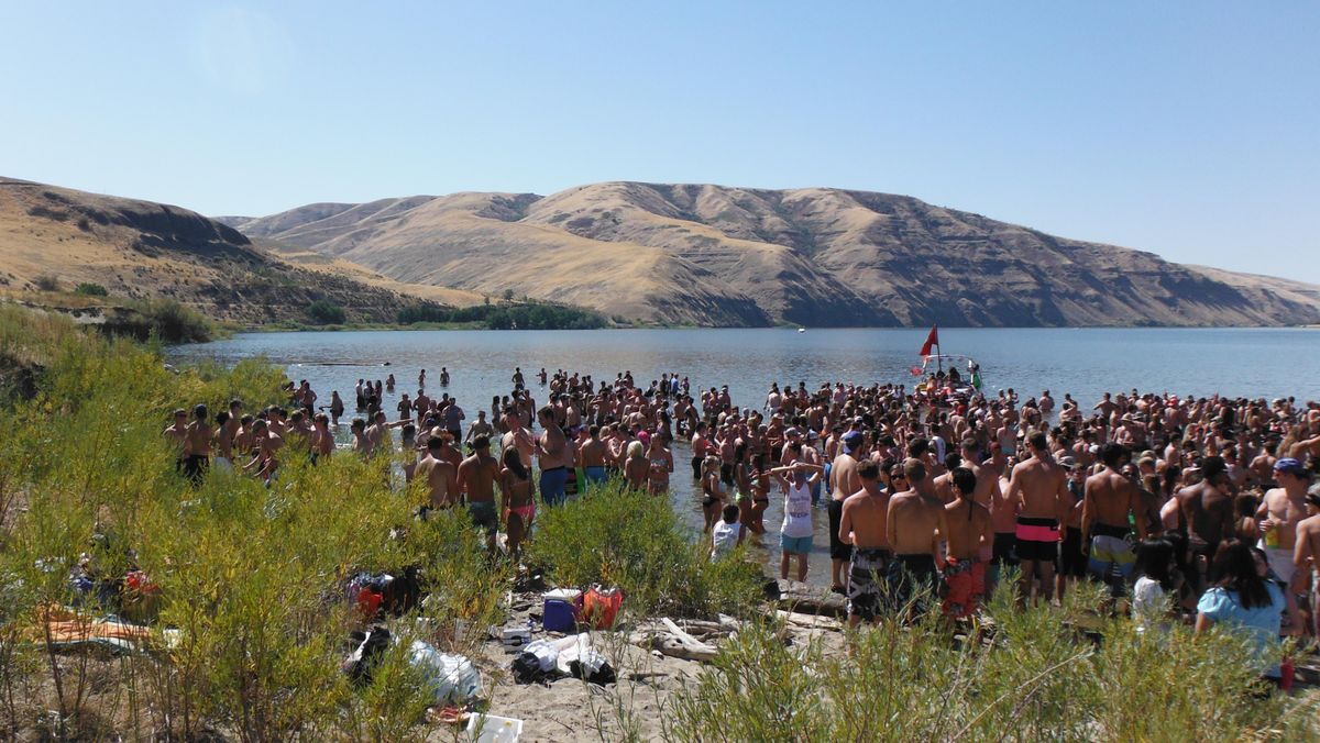 About 1,800 young people converged on Illia Dunes recreation area for a party on the Snake River on Sept. 6, 2014.  They trashed the site, forcing the U.S. Army Corps of Engineers to close the area until further notice.  (U.S. Army Corps of Engineers)