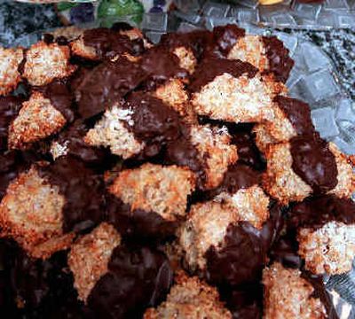 
Macaroons can be dipped in melted chocolate chips or semisweet chocolate.
 (File/Los Angeles Times / The Spokesman-Review)