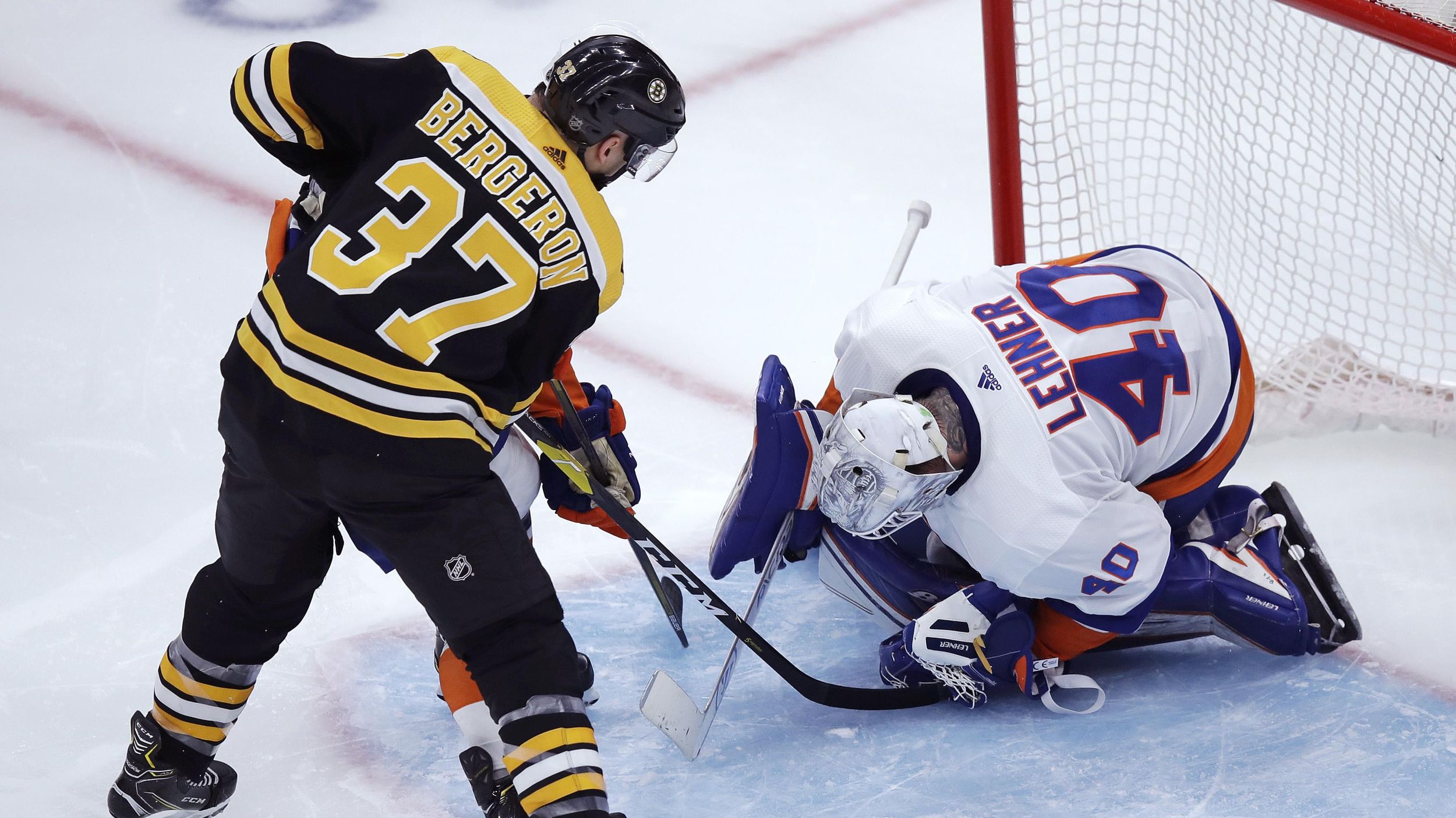 Patrice Bergeron breaks late tie, Bruins beat Devils 3-1 - Seattle