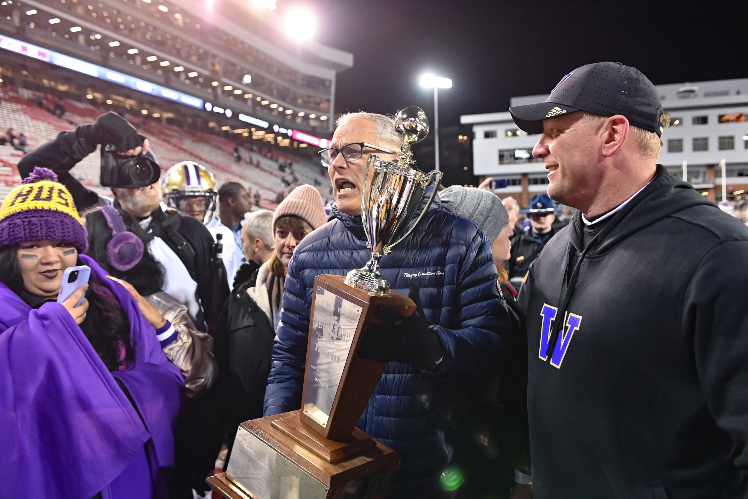 As 'frustrating' season closes, UW seniors eye final Apple Cup win